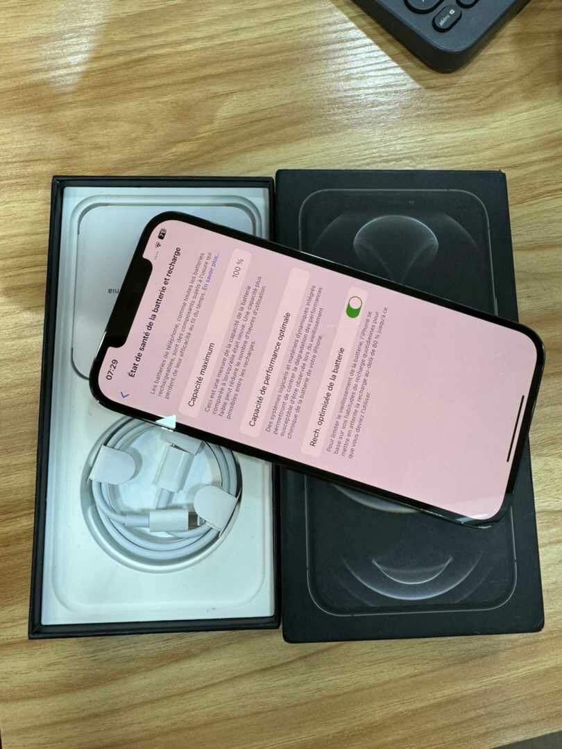 IPHONE 12 PRO MAX QUASI NEUF 128GIGA