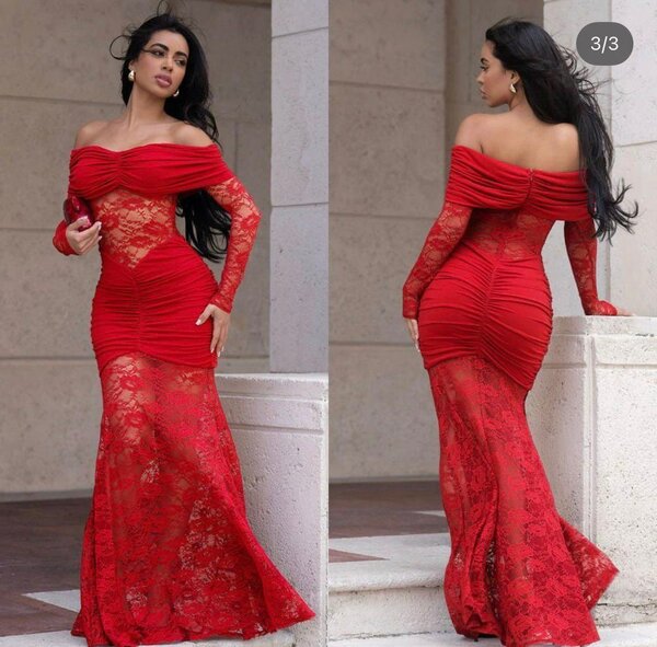 Robe rouge en dentelle pour femmes
