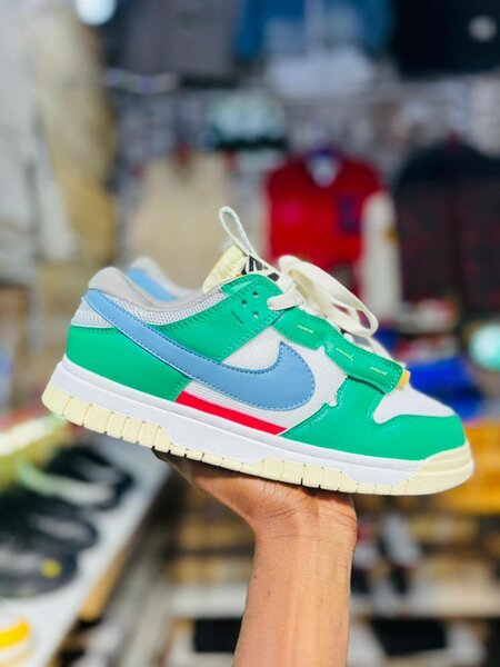 SB Dunk Mushroom Light Green/White
