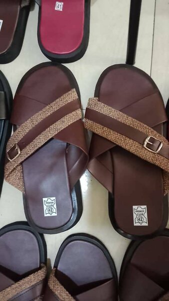 Sandales croisées marron homme