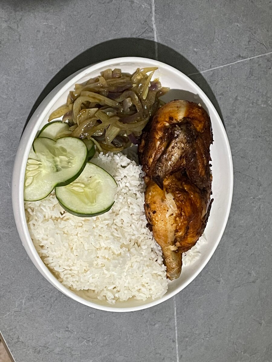 Yassa au poulet  aux legumes