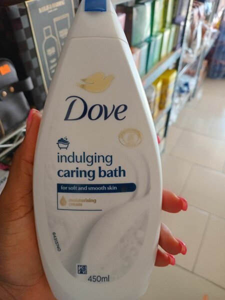Dove indulging Caring Bath Moisturising Cream 450ml