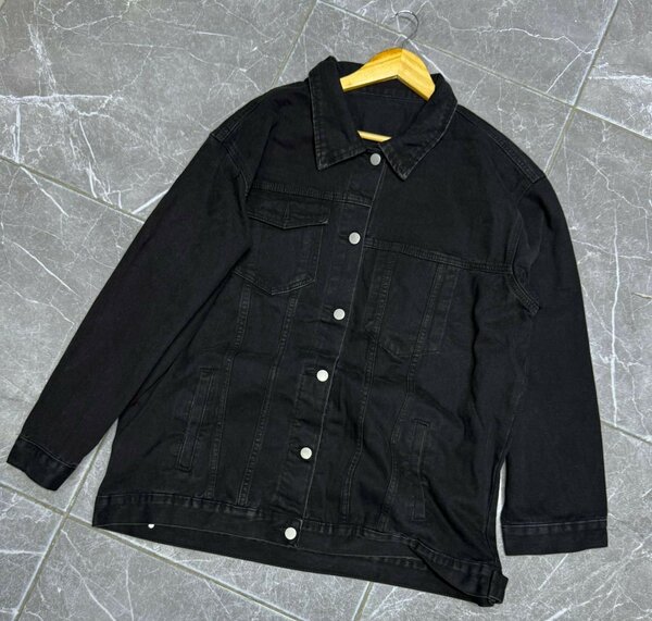 Veste en jean noire élégante