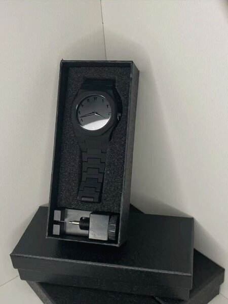 Montre Noire Élégante Unisexe