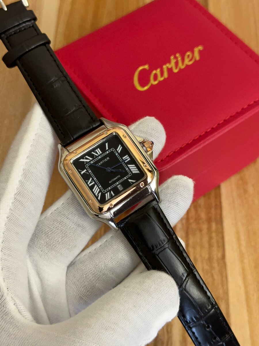 Montre Cartier Santos élégante