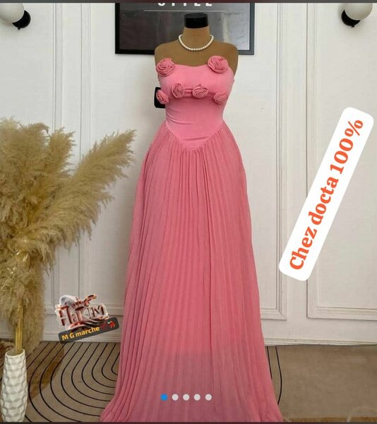 Robe longue rose élégante