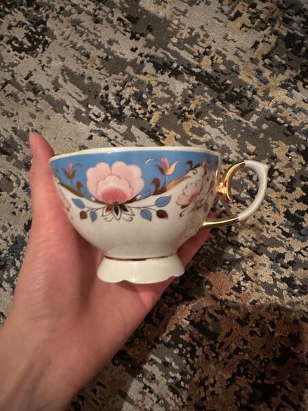 Сервиз «дворянский», костяной фарфор, на 12 персон, 75 прдм