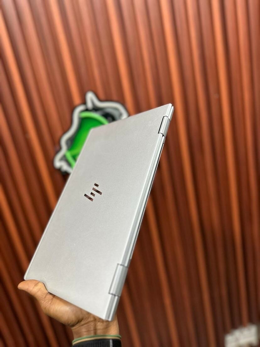 HP ELITEBOOK 1030 G3