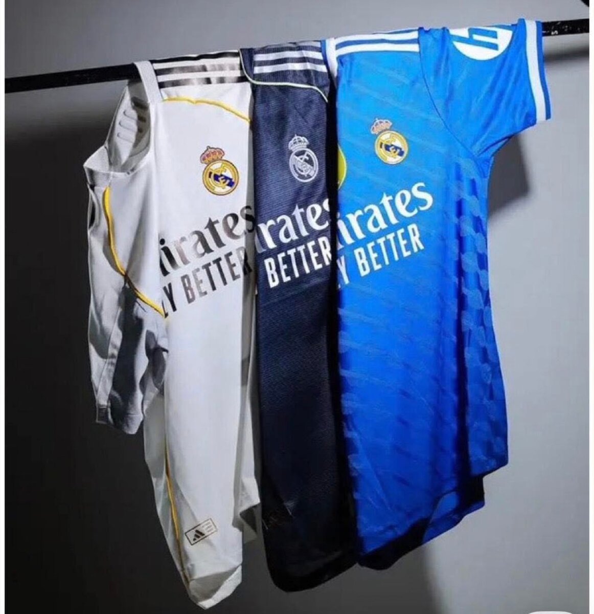 Maillots de football classiques