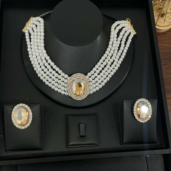 Jewellery set necklace