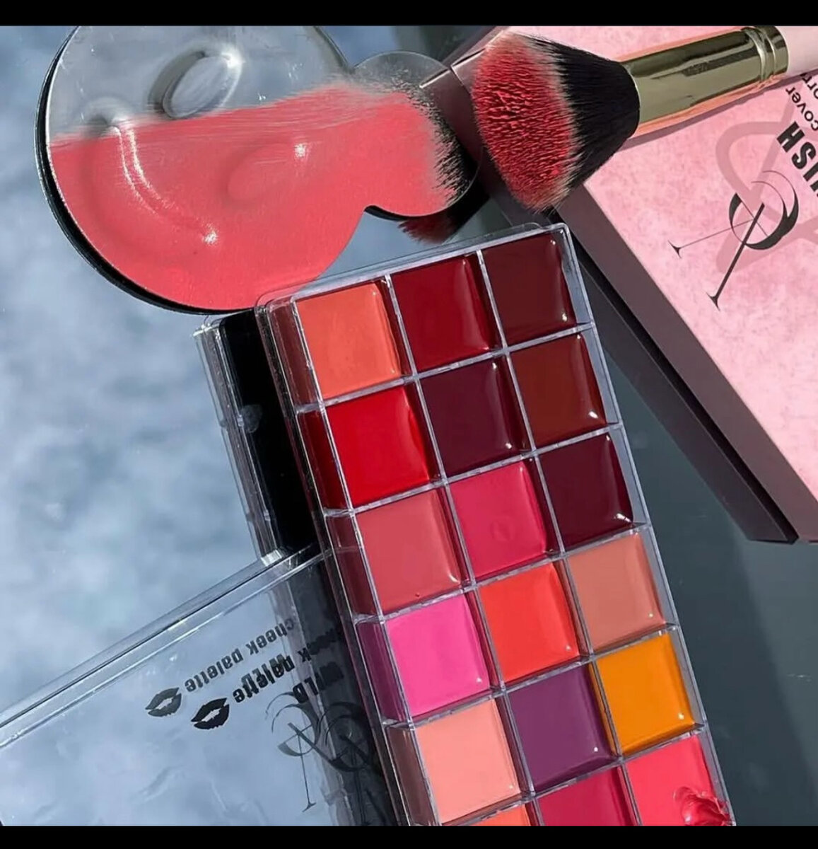 Palette de rouges à lèvres