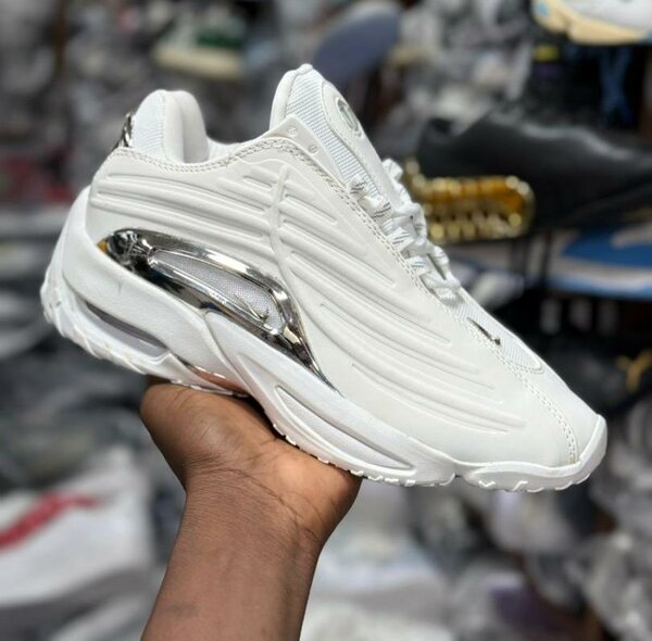 Baskets blanches modernes