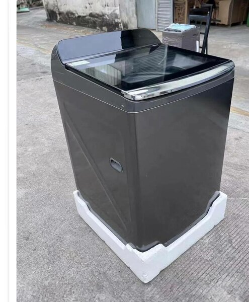 Laveuse automatique compacte noir