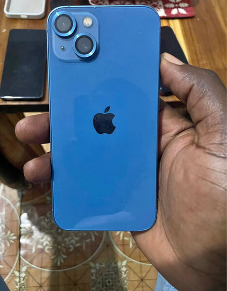 Apple iPhone 13 bleu reconditionné