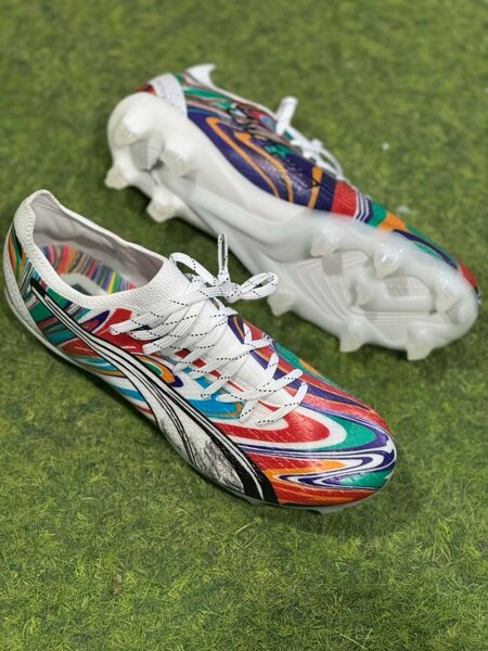 Chaussures de Football Colorées