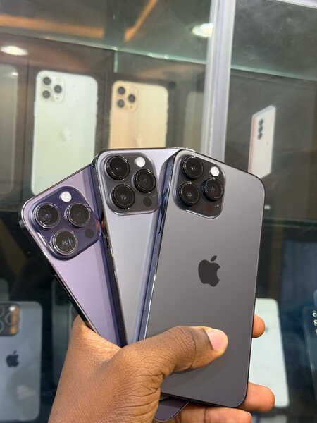 15 pro max 256gig eSim unlock