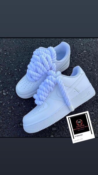 Basket nike air force authentique avec sa boîte