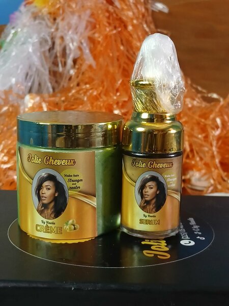 Jolie cheveux crème et serum