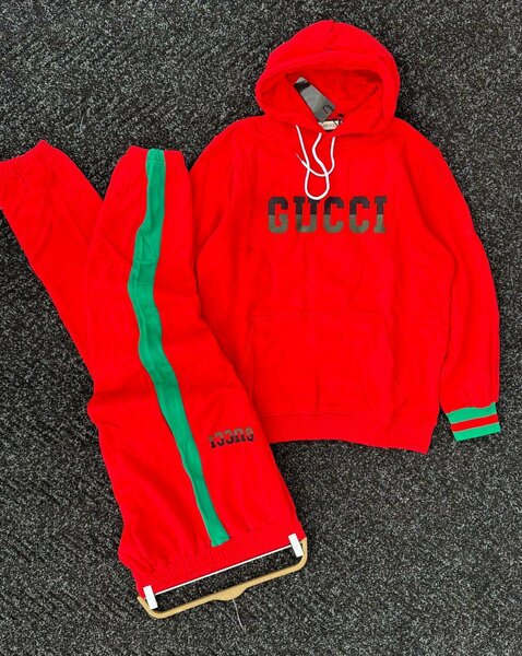 Ensemble survêtement rouge Gucci