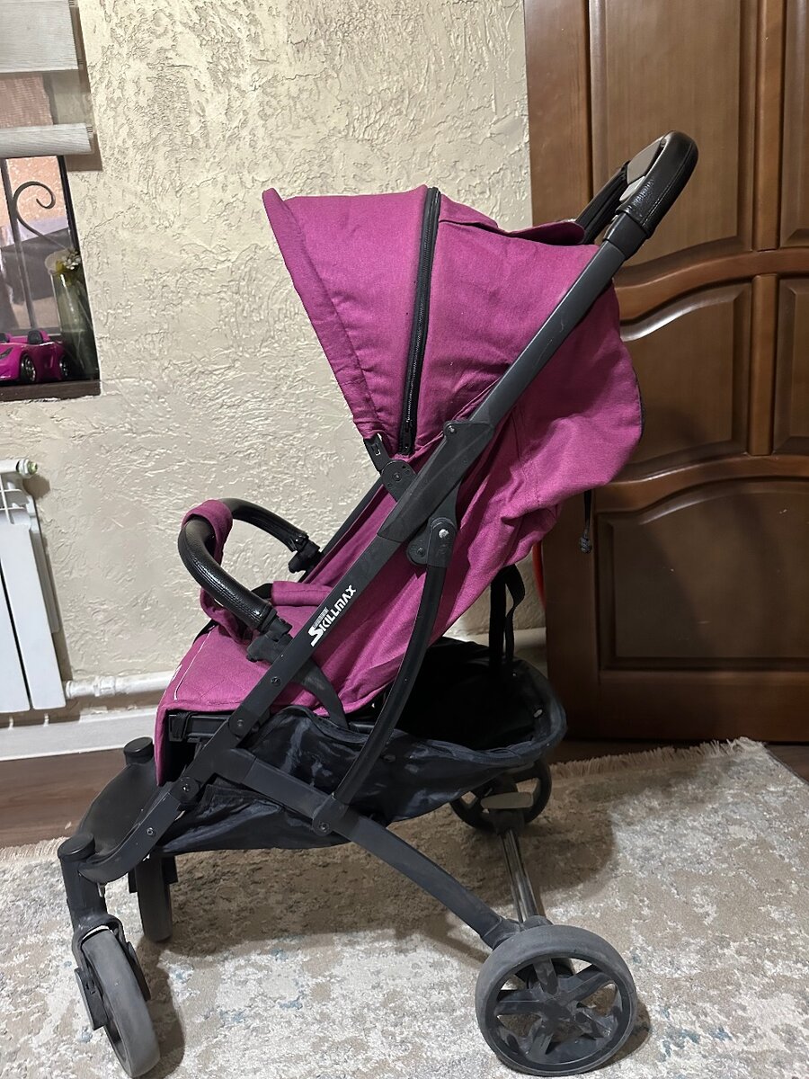 Коляска от фирмы Skillmax