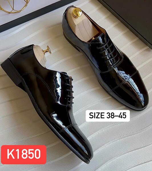 Top quality smart shoes available 