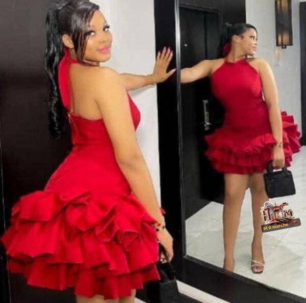 Robe Évasée Volantée Élégante