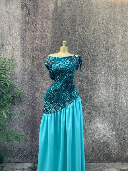 Robe longue verte élégante pour femmes