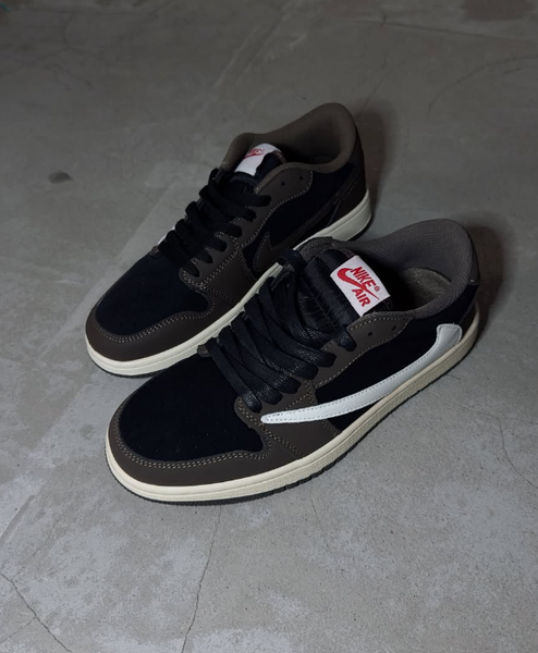 Black Travis Scott (OG-Mocha-Olive)