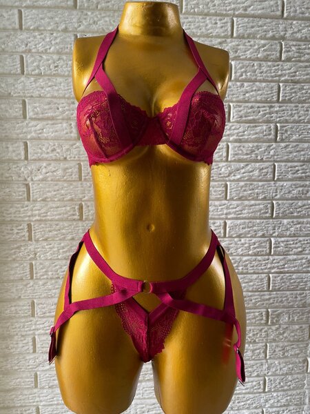 Ensemble lingerie sexy bordeaux
