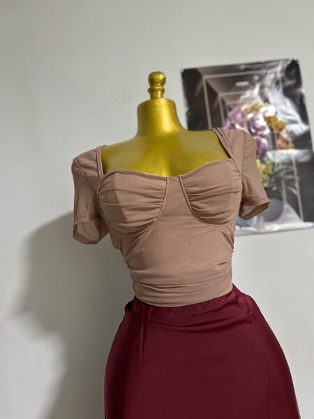 Top moulant chic femme