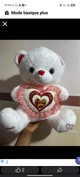 Ours en peluche avec cœur I Love You