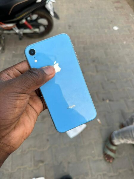iPhone XR 64giga casineuf sans Face ID
