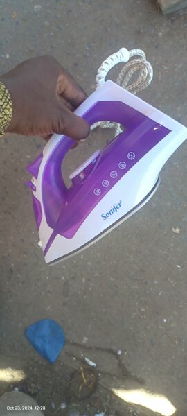 sonifer steam iron SF 9026