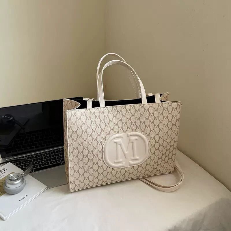 Sac fourre-tout pour dame de luxe