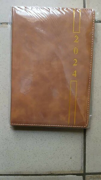 Agenda en cuir 2024