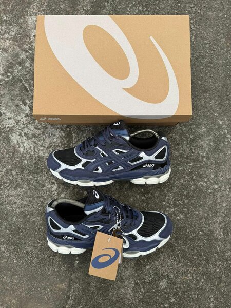 Chaussures de running ASICS