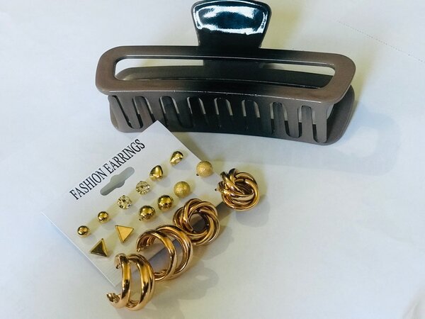 whole set Earrings plus Hair Clip @K150