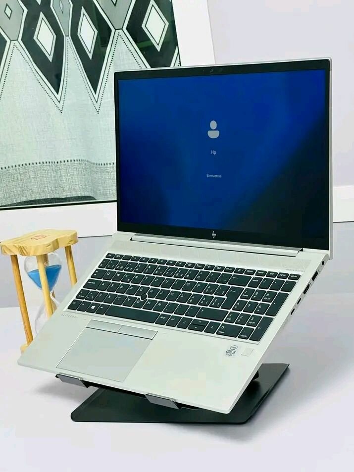 Ordinateur portable HP EliteBook 840