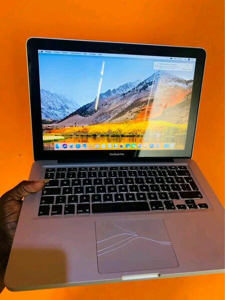 MacBook Pro - Ordinateur portable Apple