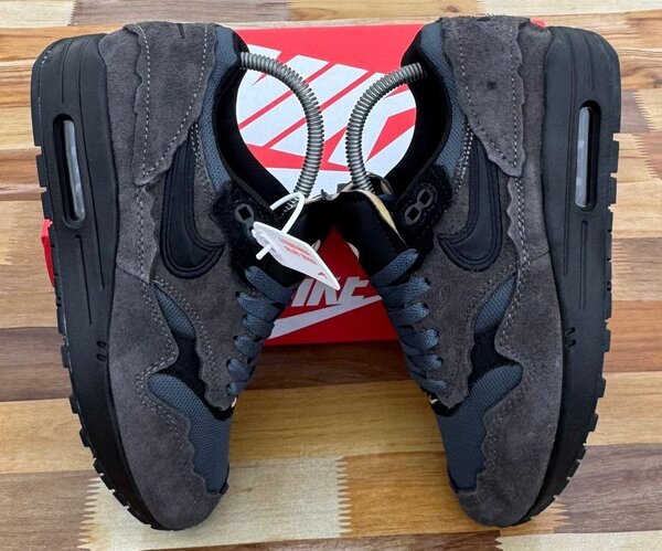 Nike Air Max 1 Gris Chic