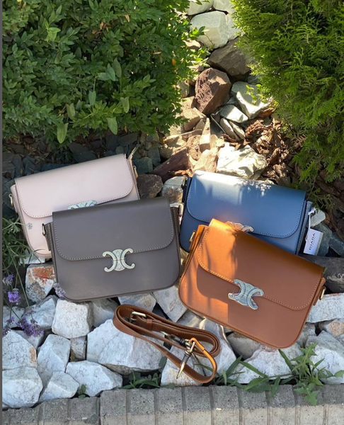 сумки разных цветов