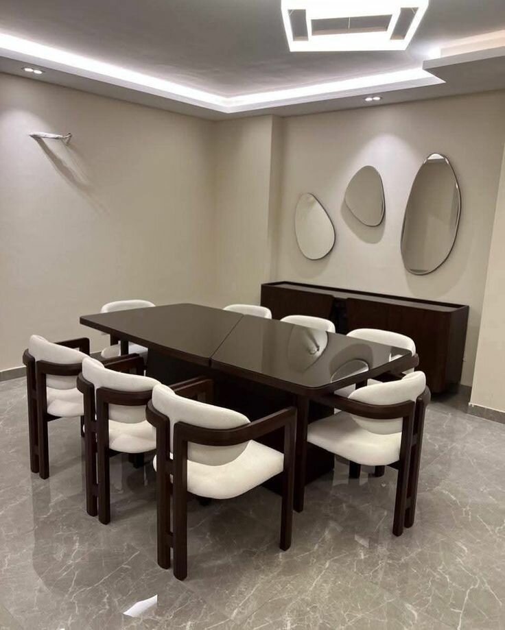 Table à manger bois et chaises