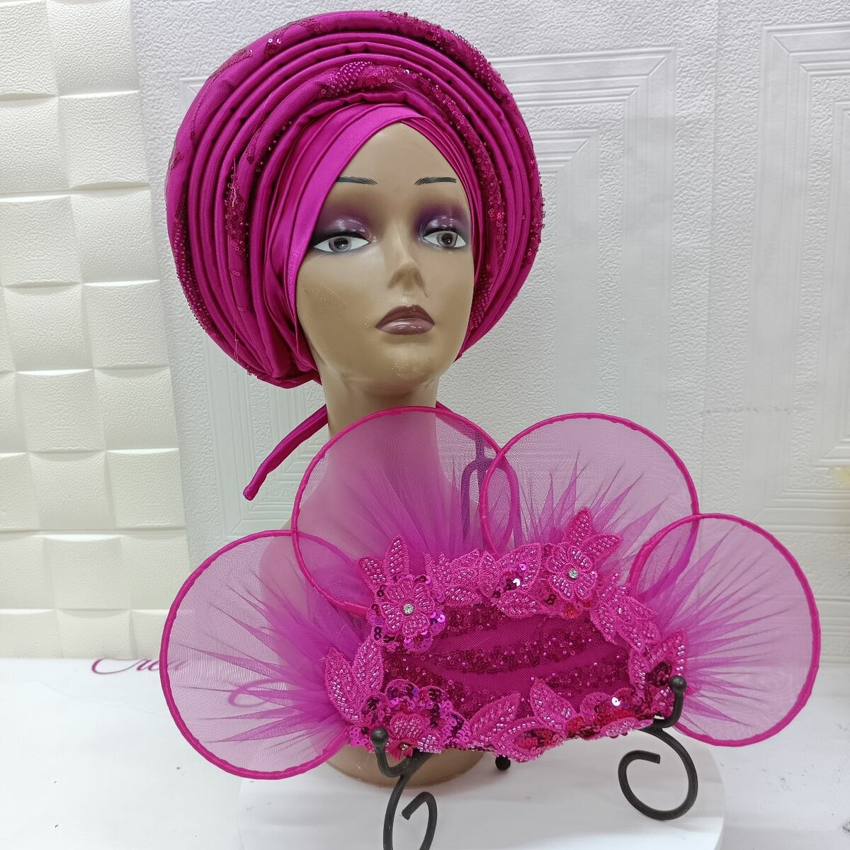 Turban & eventail assorti