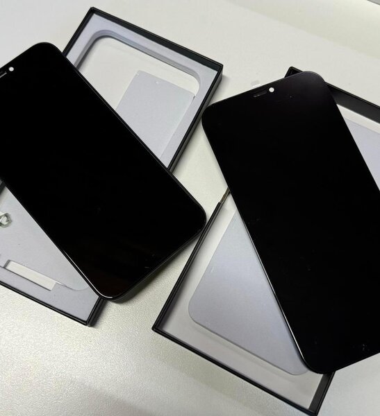 iPhone Screen Replacement