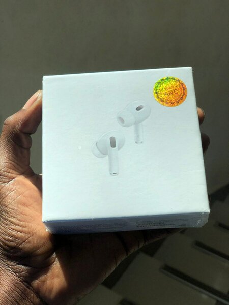Original iPhone AirPods Pro 2