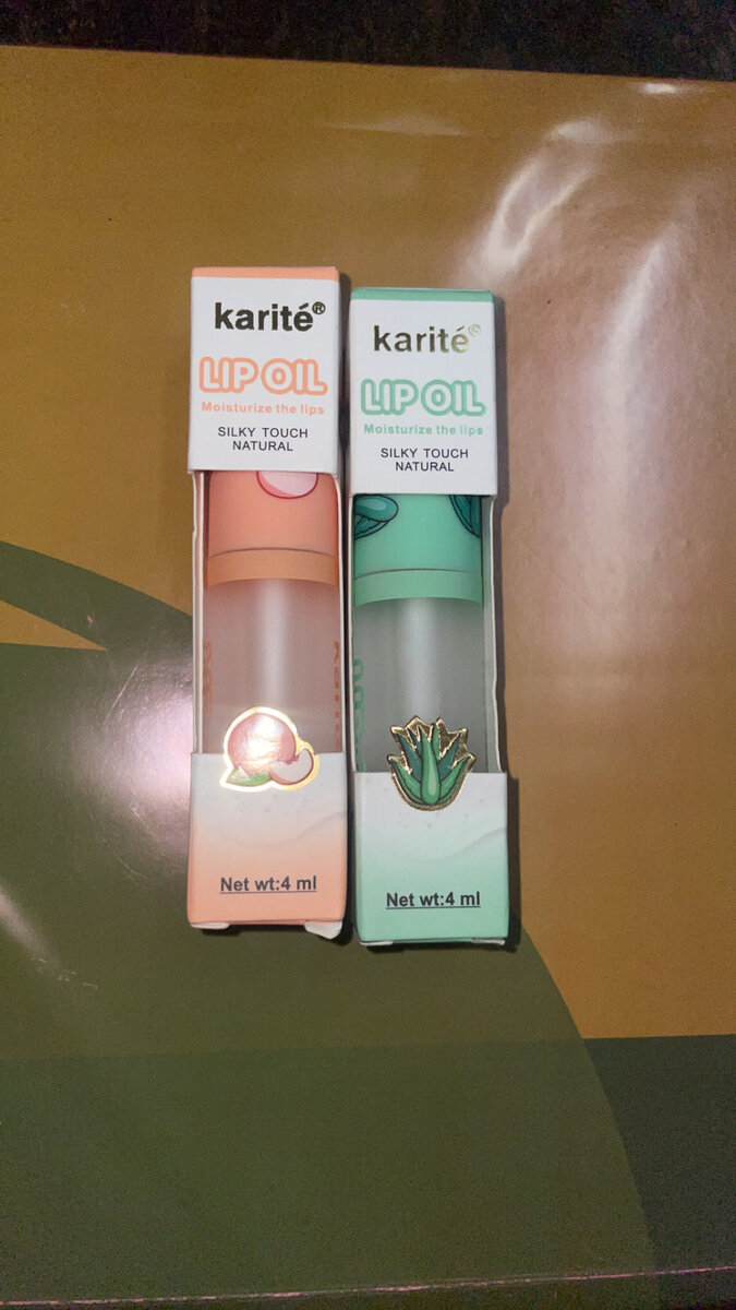 Huile à lèvres hydratante