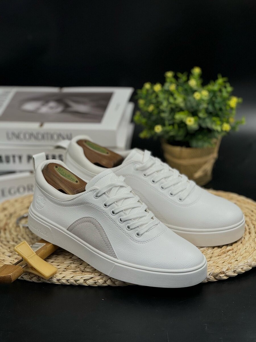 TIMBERLAND ALL WHITE