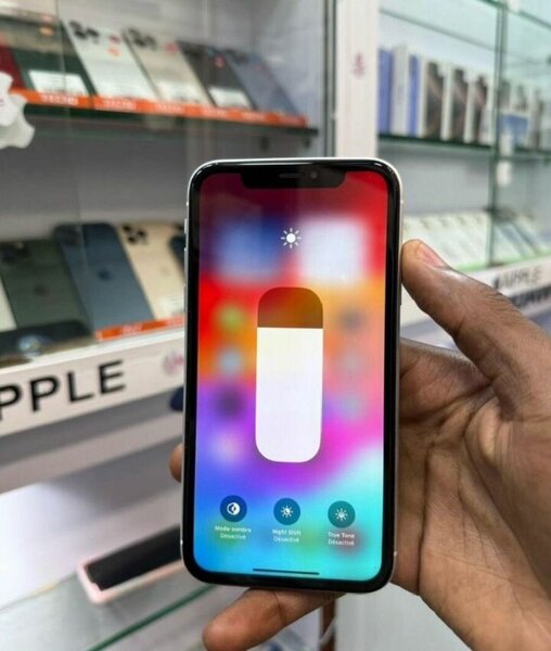 iPhone XR Blanc 64GB