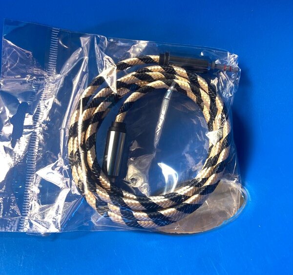 Câble audio tressé robuste