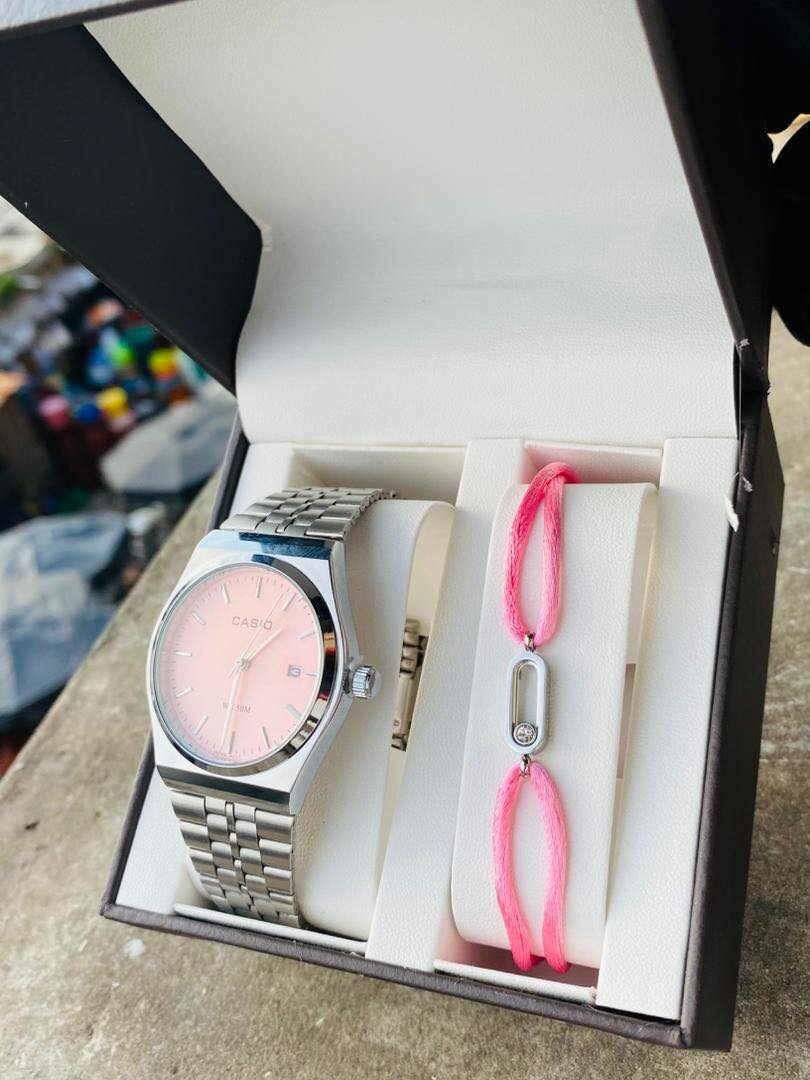 Montre élégante avec bracelet